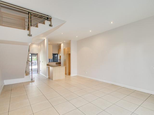 2 Bedroom Apartment / Flat To Rent in Bryanston
