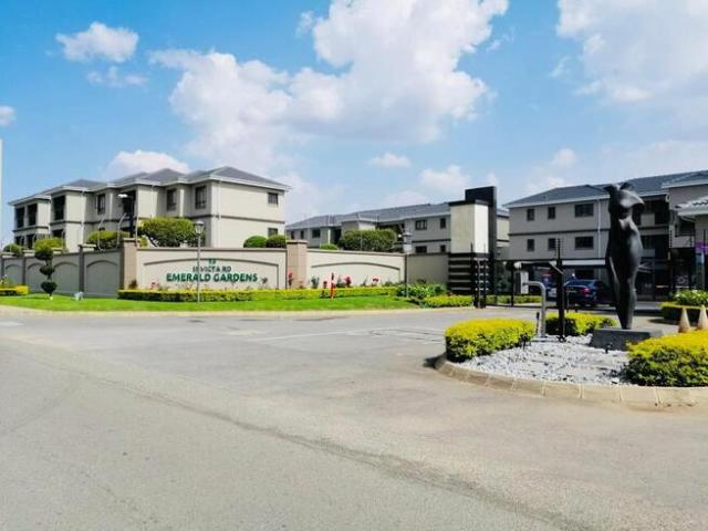 2 Bedroom Apartment / Flat to Rent in Carlswald