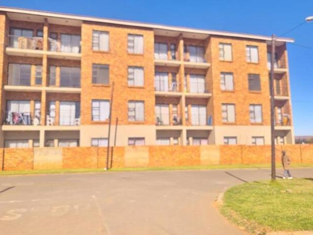 2 Bedroom Apartment / Flat to Rent in Chiawelo