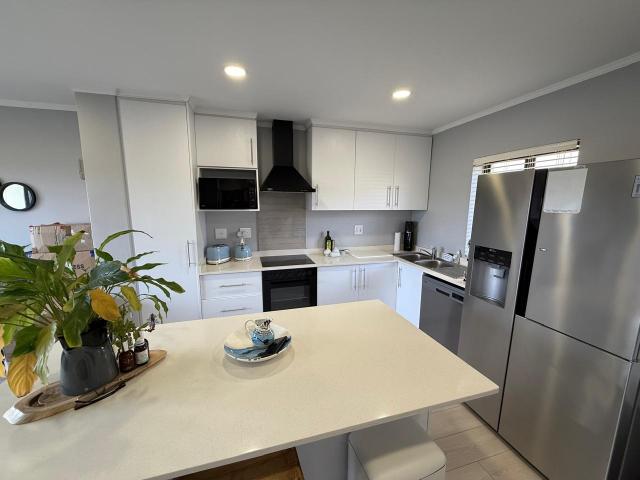 2 Bedroom Apartment / Flat To Rent in Cotswold Fenns