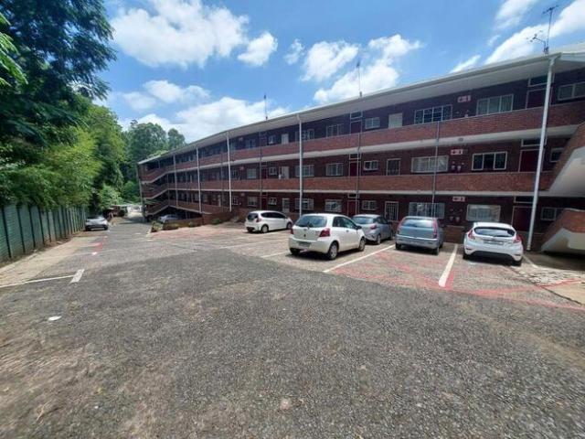 2 Bedroom Apartment / Flat to Rent in Clarendon