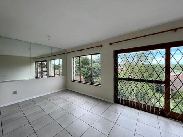 2 Bedroom Apartment / Flat to Rent in Clarendon
