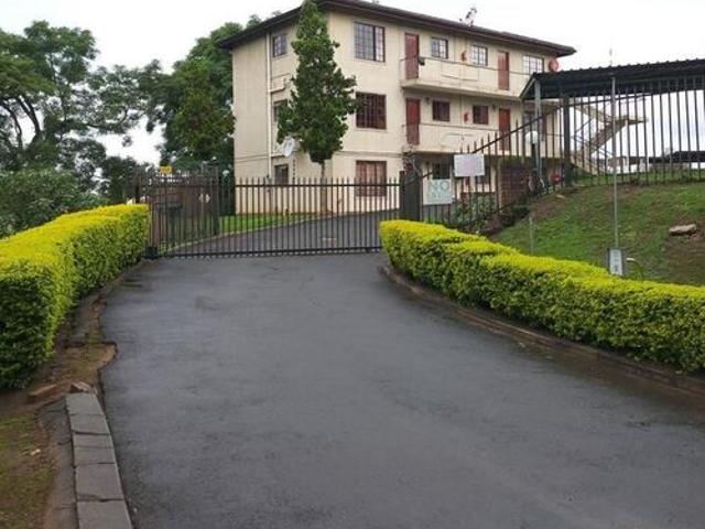 2 Bedroom Apartment / Flat to Rent in Clarendon