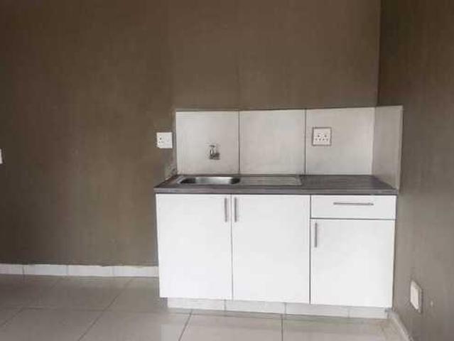 2 Bedroom Apartment / Flat to Rent in Crystal Park