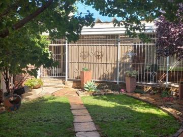 2 Bedroom Apartment / Flat to Rent in Danielskuil