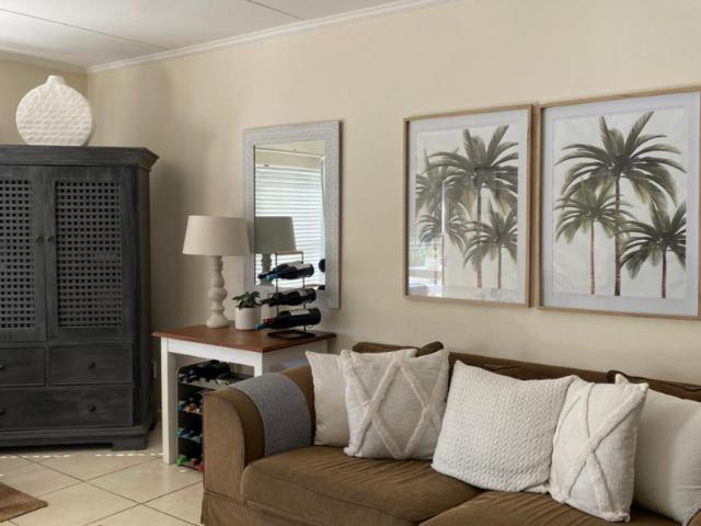 2 Bedroom Apartment / Flat To Rent in De Velde