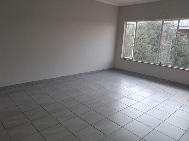 2 Bedroom Apartment / Flat to Rent in Edleen