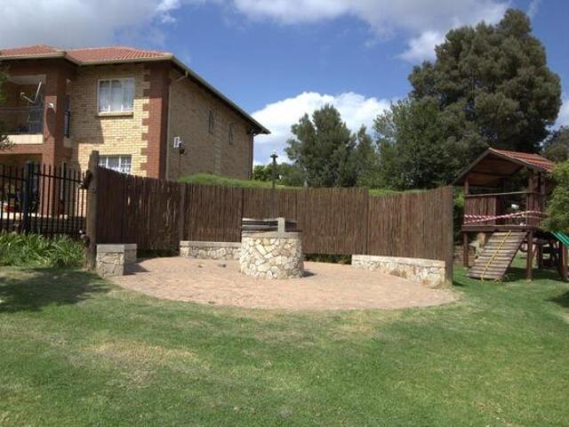 2 Bedroom Apartment / Flat to Rent in Erand Gardens