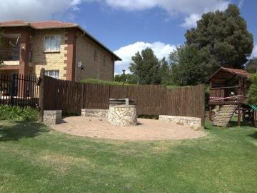 2 Bedroom Apartment / Flat to Rent in Erand Gardens