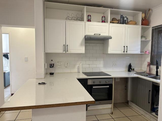 2 Bedroom Apartment / Flat To Rent in Fourways