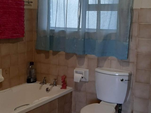 2 Bedroom Apartment / Flat To Rent in Gonubie