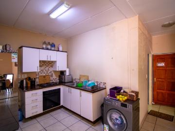 2 Bedroom Apartment / Flat To Rent in Grand Central