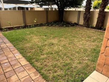 2 Bedroom Apartment / Flat to Rent in Halfway House