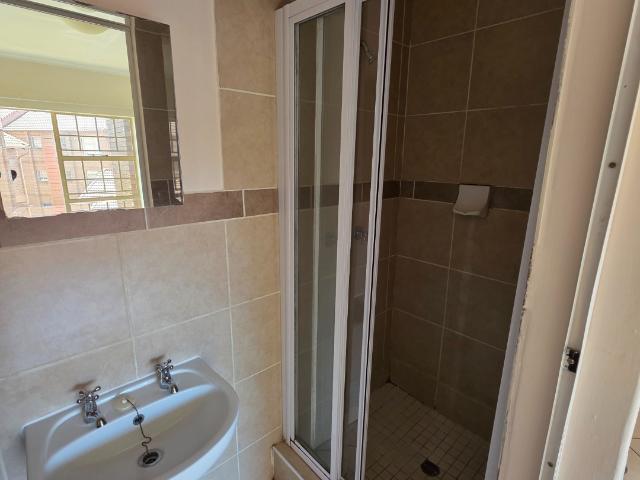 2 Bedroom Apartment / Flat To Rent in Hazeldean