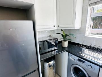 2 Bedroom Apartment / Flat To Rent in Heldervue