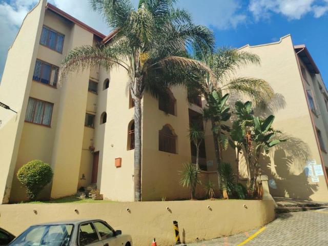 2 Bedroom Apartment / Flat to Rent in Helderkruin