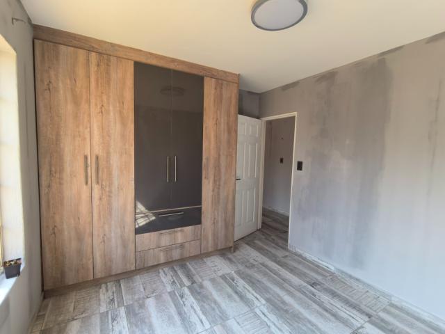 2 Bedroom Apartment / Flat To Rent in Helikon Park