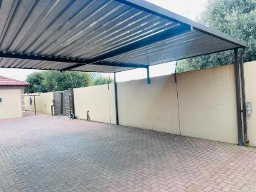2 Bedroom Apartment / Flat To Rent in Helikon Park