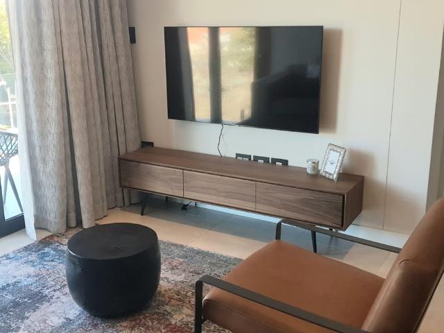 2 Bedroom Apartment / Flat To Rent in Houghton Estate