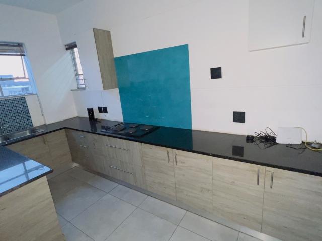 2 Bedroom Apartment / Flat To Rent in Johannesburg Central