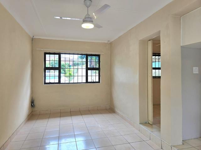 2 Bedroom Apartment / Flat To Rent in Kloof
