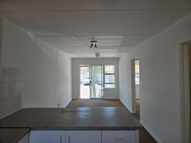 2 Bedroom Apartment / Flat To Rent in Klipkop