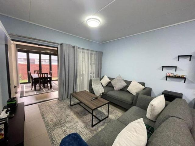 2 Bedroom Apartment / Flat to Rent in Kyalami Ah