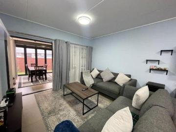 2 Bedroom Apartment / Flat to Rent in Kyalami Ah