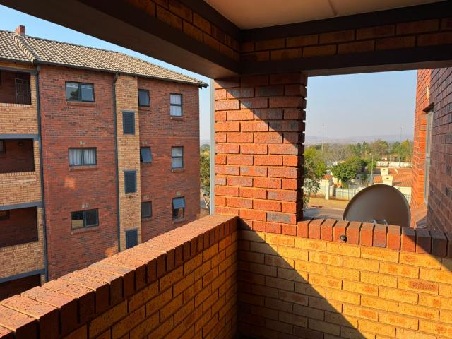 2 Bedroom Apartment / Flat To Rent in La Montagne