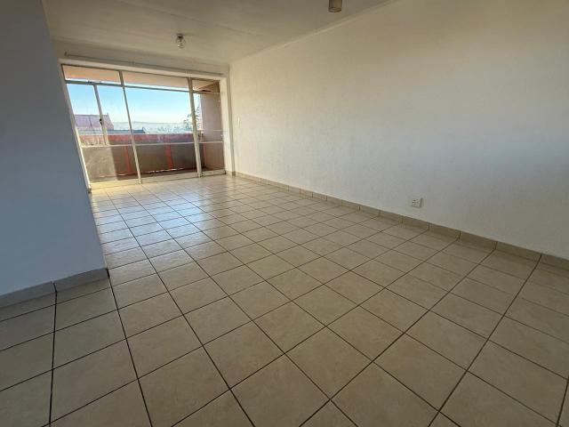 2 Bedroom Apartment / Flat To Rent in La Rochelle