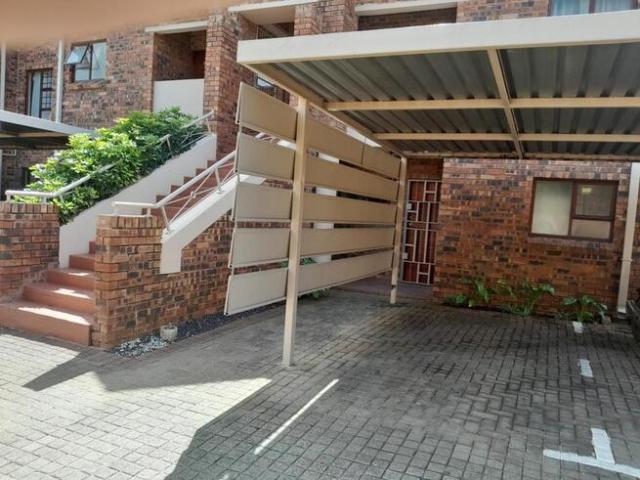 2 Bedroom Apartment / Flat to Rent in Langenhovenpark