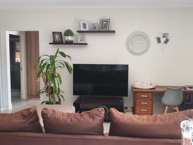 2 Bedroom Apartment / Flat To Rent in Louwlardia