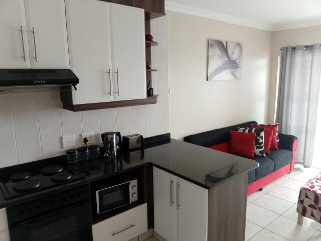 2 Bedroom Apartment / Flat To Rent in Manaba Beach