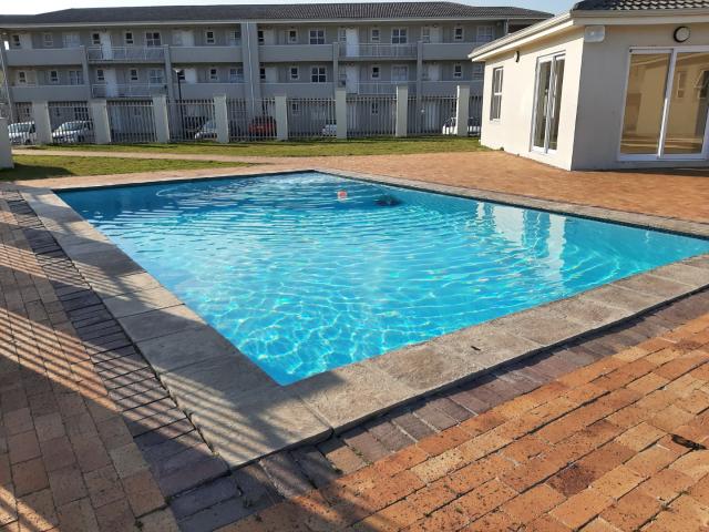 2 Bedroom Apartment / Flat To Rent in Marina Da Gama