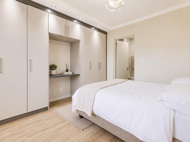 2 Bedroom Apartment / Flat To Rent in Menlo Park