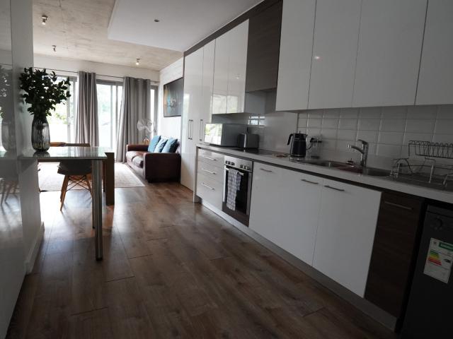 2 Bedroom Apartment / Flat To Rent in Menlo Park