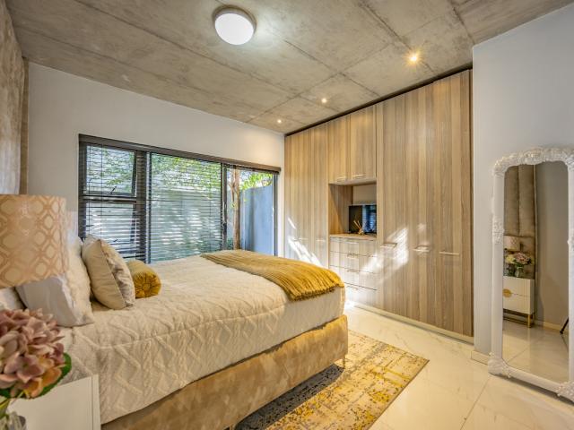 2 Bedroom Apartment / Flat To Rent in Menlo Park