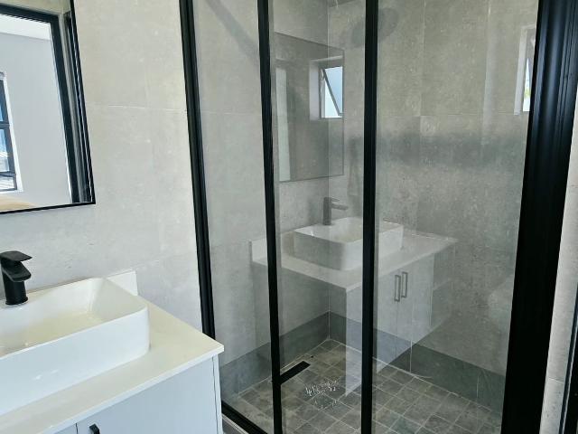 2 Bedroom Apartment / Flat To Rent in Menlo Park