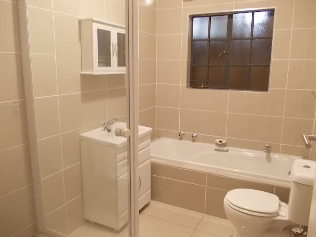 2 Bedroom Apartment / Flat To Rent in Meyersdal