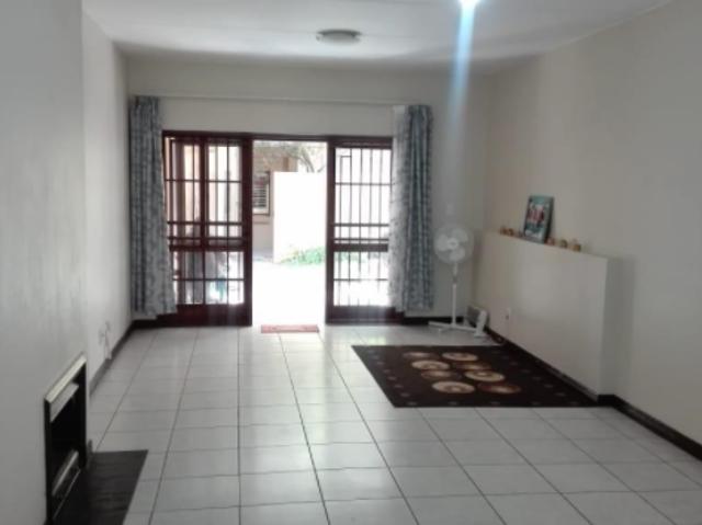 2 Bedroom Apartment / Flat To Rent in Morningside