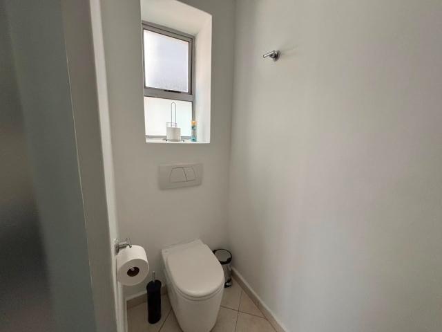 2 Bedroom Apartment / Flat To Rent in Morningside