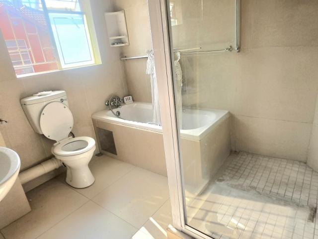 2 Bedroom Apartment / Flat To Rent in New Redruth