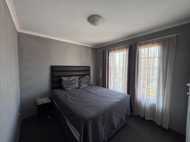 2 Bedroom Apartment / Flat To Rent in Newlands