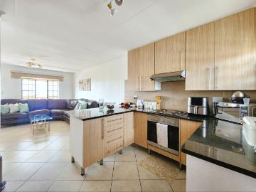 2 Bedroom Apartment / Flat To Rent in Noordwyk