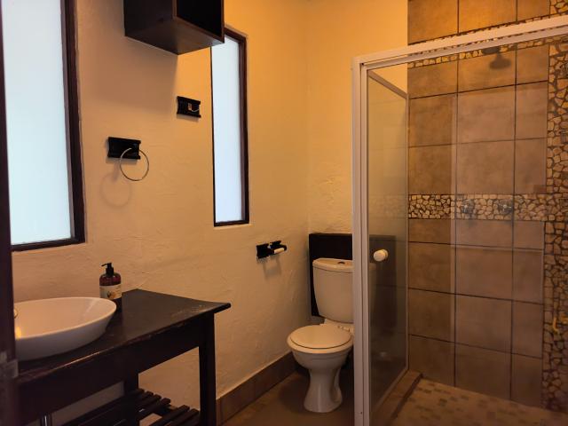 2 Bedroom Apartment / Flat To Rent in Oaklands