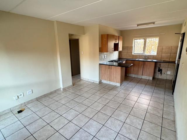 2 Bedroom Apartment / Flat To Rent in Olympus AH