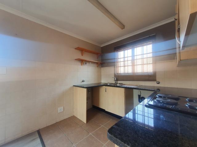 2 Bedroom Apartment / Flat To Rent in Olympus AH
