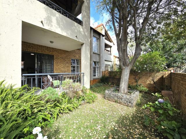 2 Bedroom Apartment / Flat To Rent in Olympus AH