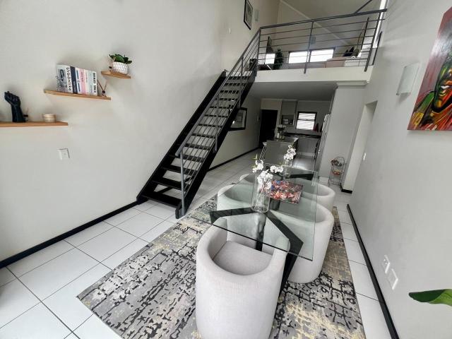 2 Bedroom Apartment / Flat To Rent in Paulshof