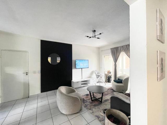 2 Bedroom Apartment / Flat To Rent in Paulshof
